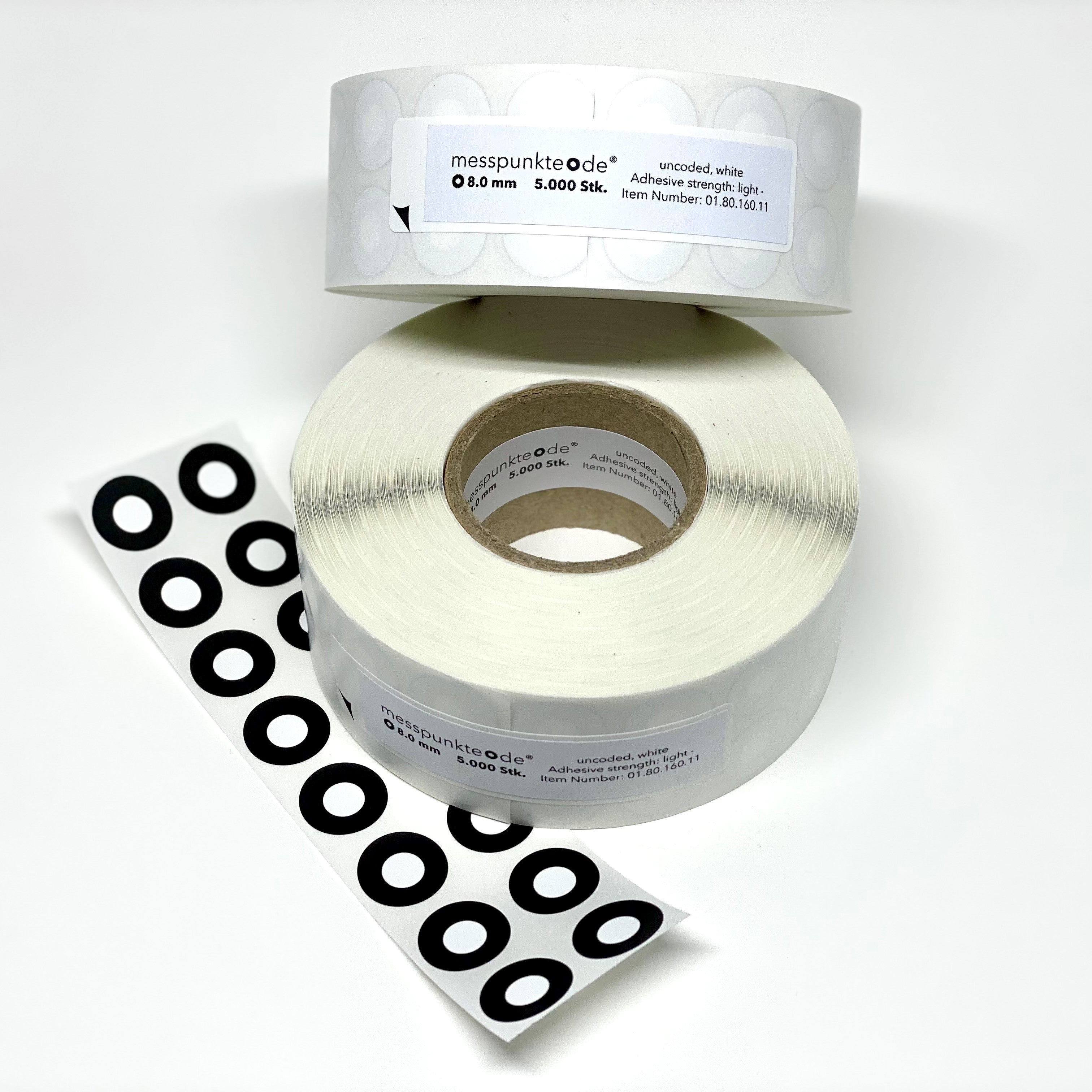 ST 080 5000 LIGHT - Standard White/Black Targets - 8.0 mm Diameter - Light Adhesive - 5000 per Roll